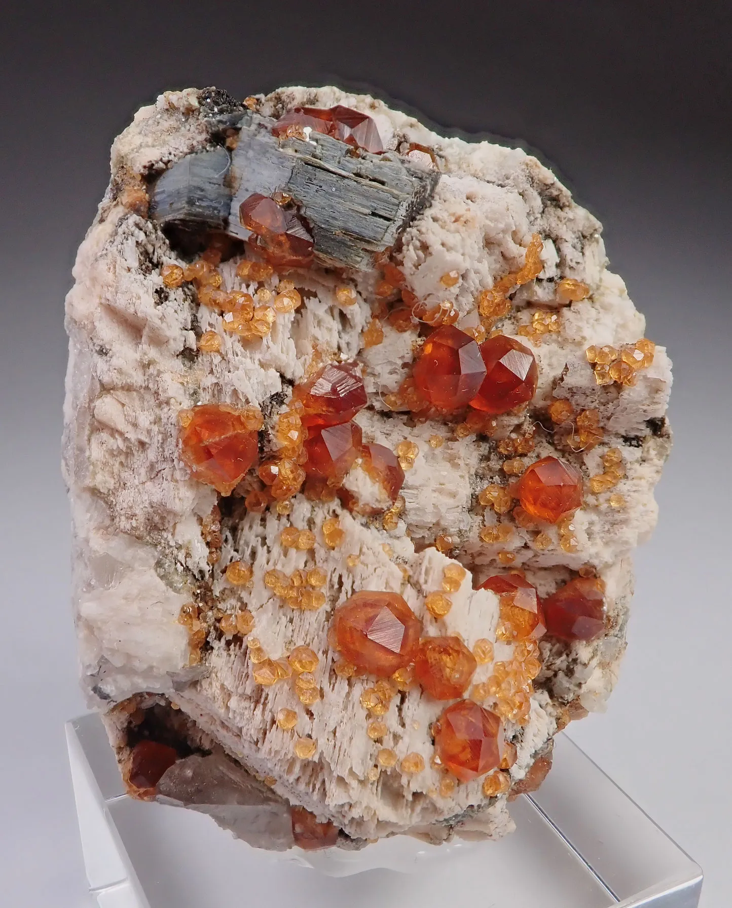 Spessartine Garnet - image 3