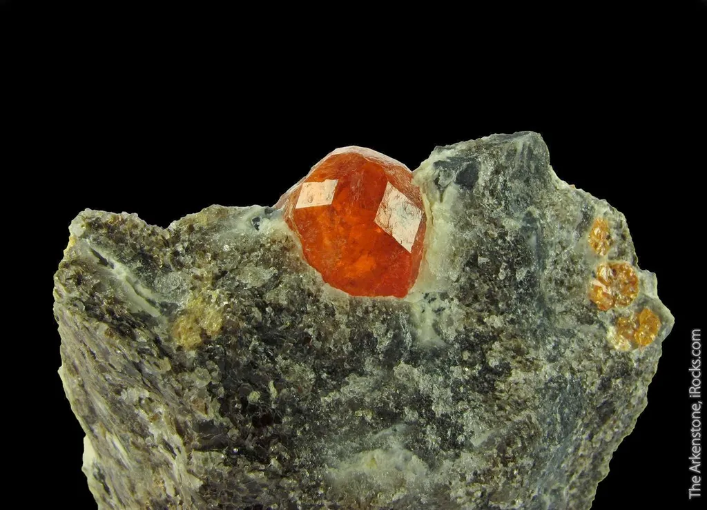 Spessartine Garnet image