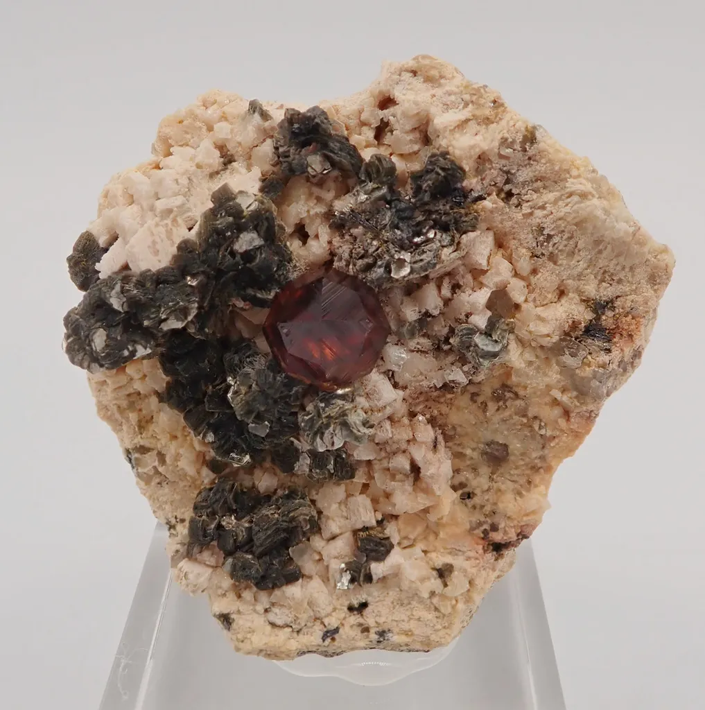 Spessartine Garnet - image 3