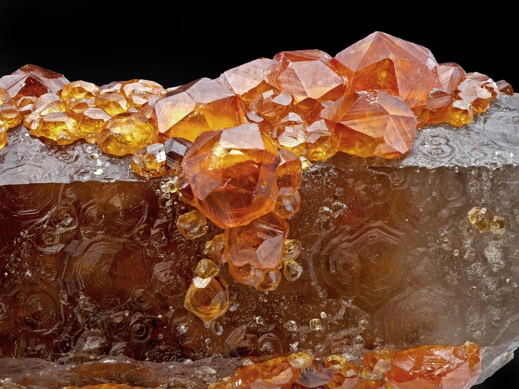 Spessartine Garnet Smoky Quartz from Tongbei-Yunling District, Fujian Province, China - image 5