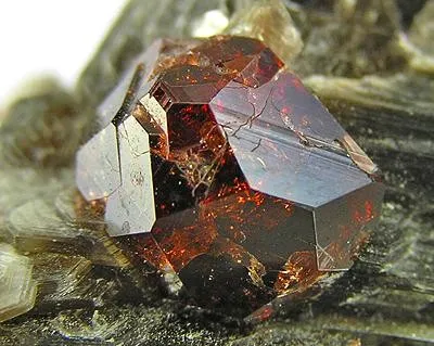 Spessartine, Muscovite - image 2
