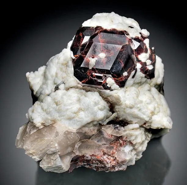 Spessartine on Albite - image 1