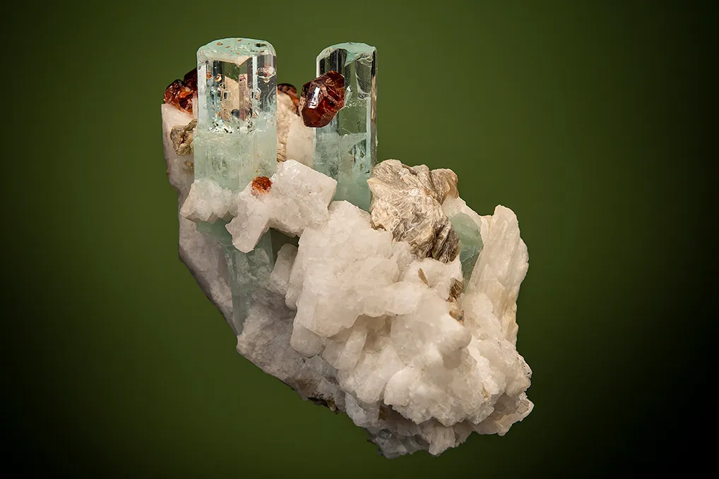 Spessartine on Beryl var. Aquamarine image
