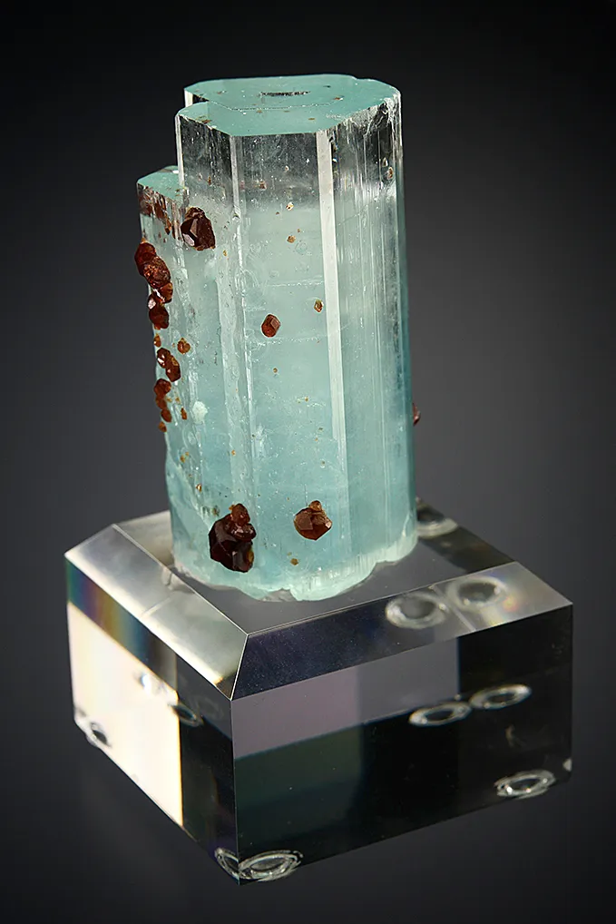Spessartine on Beryl var. Aquamarine - image 4