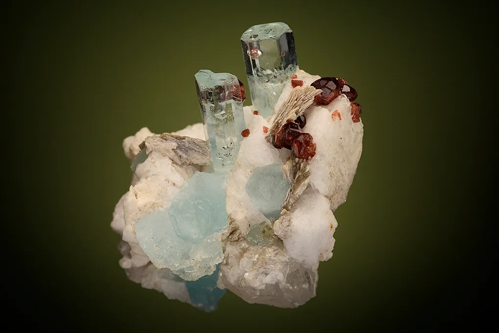 Spessartine on Beryl var. Aquamarine - image 4
