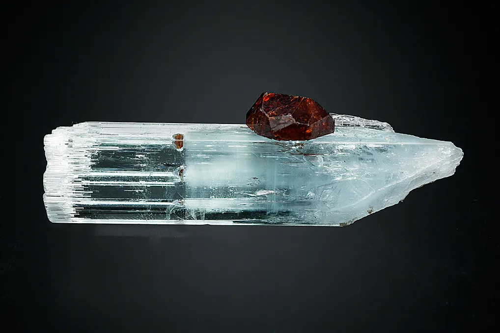 Spessartine on Beryl var. Aquamarine - image 4