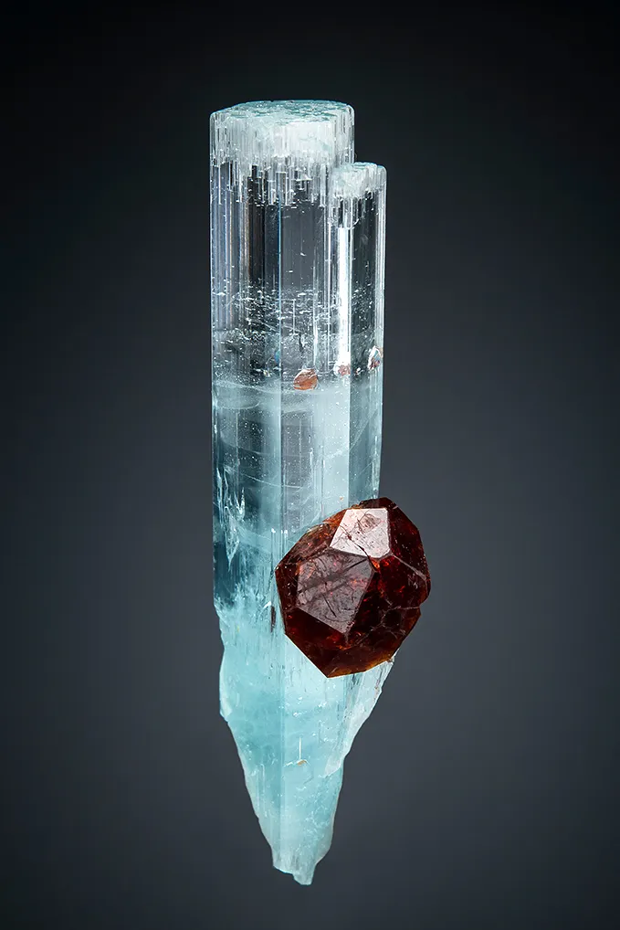 Spessartine on Beryl var. Aquamarine image