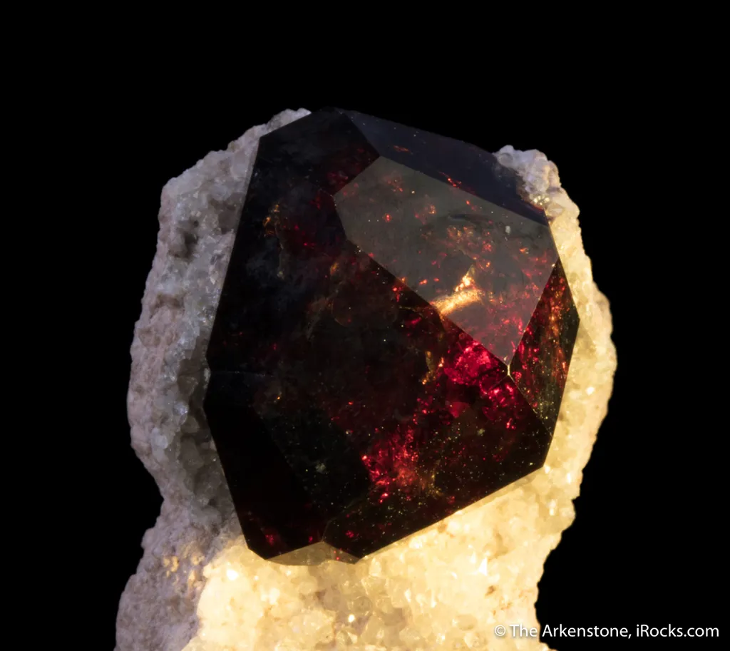 Spessartine on Quartz image