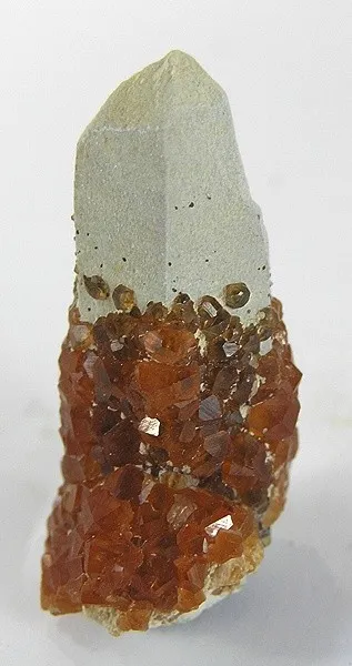 Spessartine, Quartz image