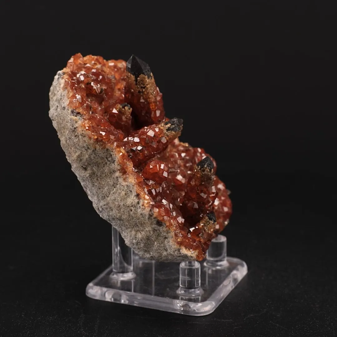 Spessartine, Quartz v. Smoky - image 2