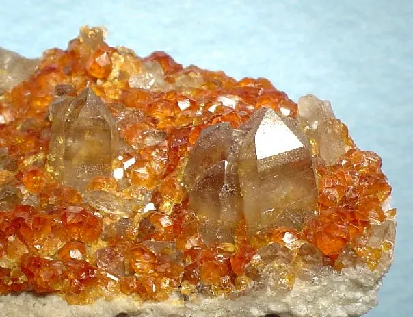 Spessartine, Quartz (Var: Smoky Quartz) - image 2