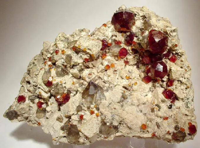 Spessartine, Quartz (Var: Smoky Quartz), Albite - image 1