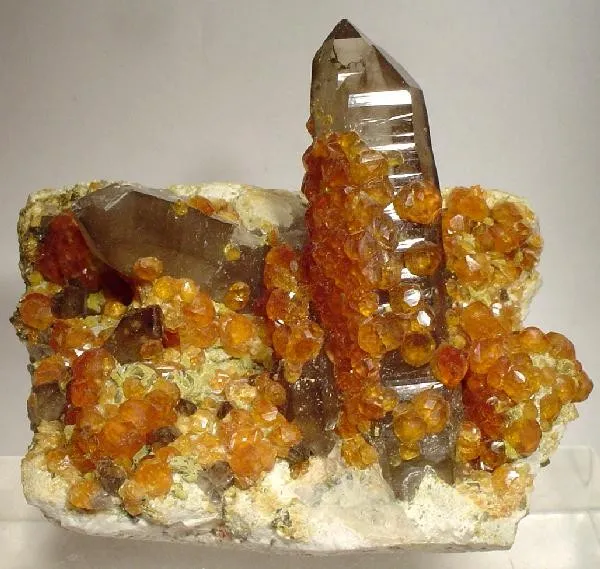 Spessartine, Quartz (Var: Smoky Quartz) - image 1