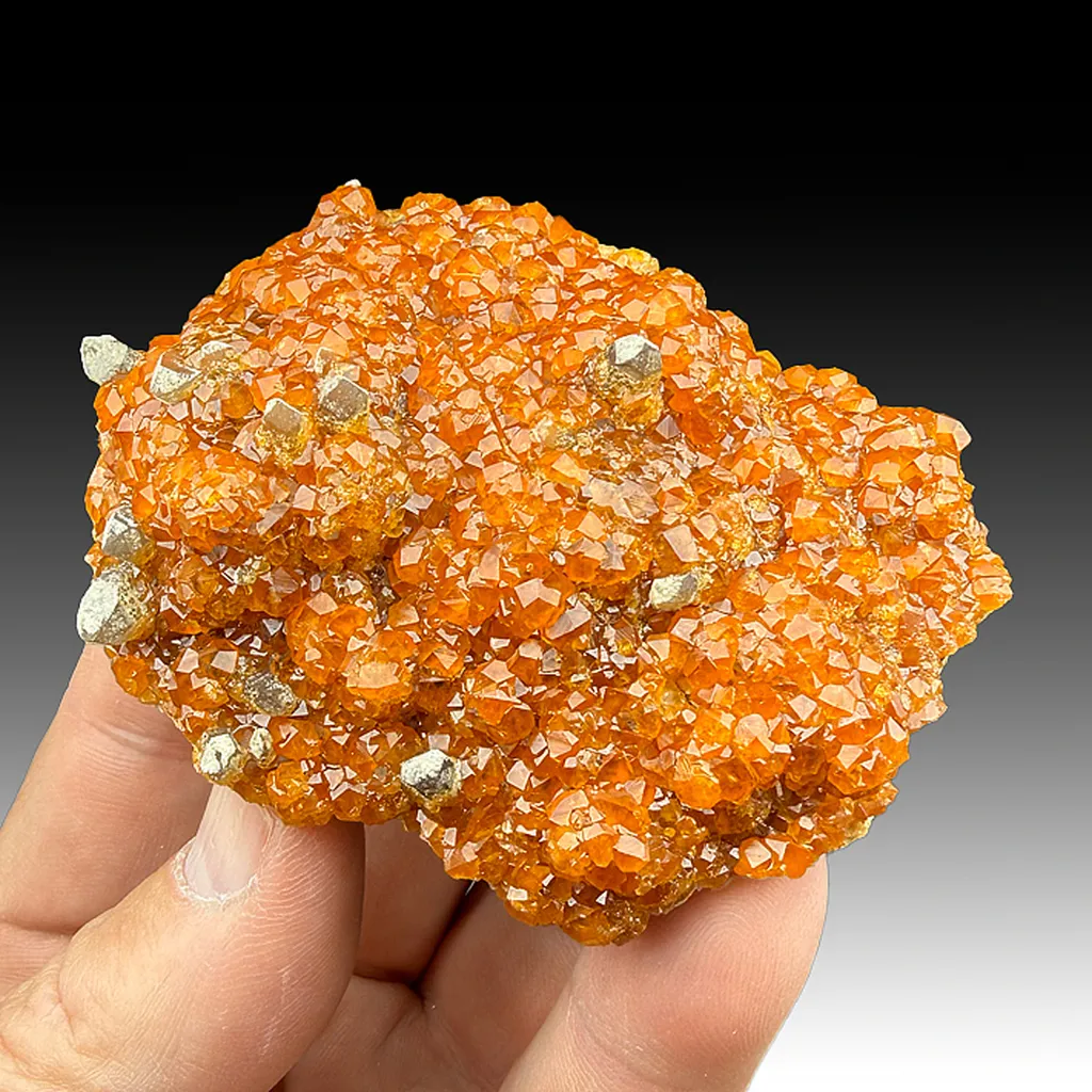 Spessartine with Quartz image