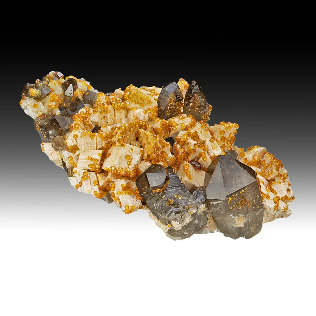 Spessartine with Quartz, Orthoclase image