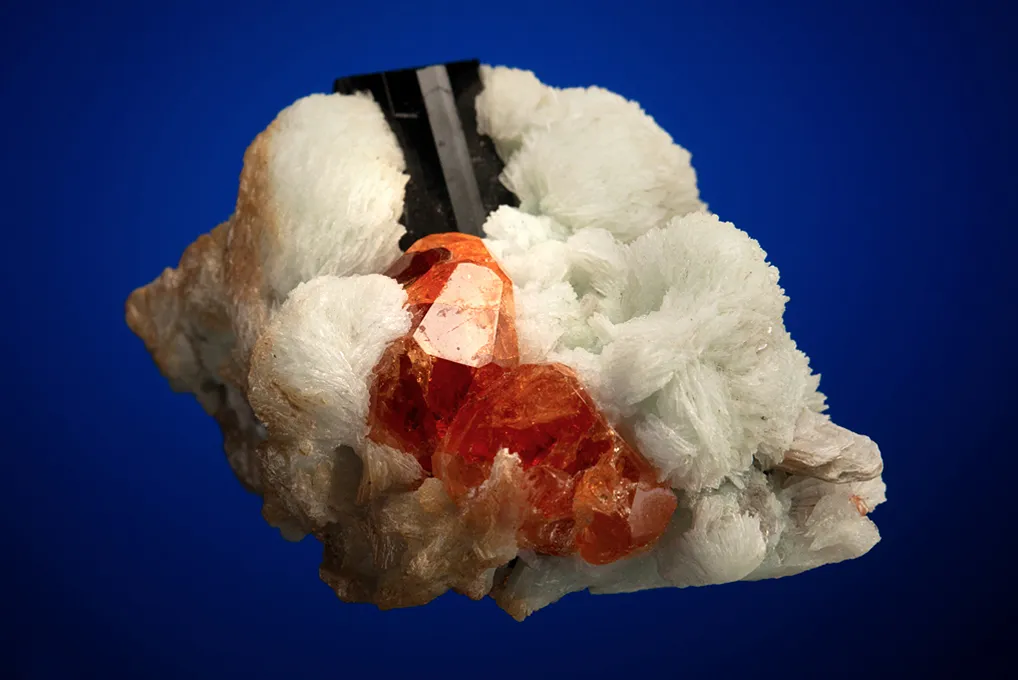 Spessartine with Schorl & Albite var. Cleavelandite - image 3