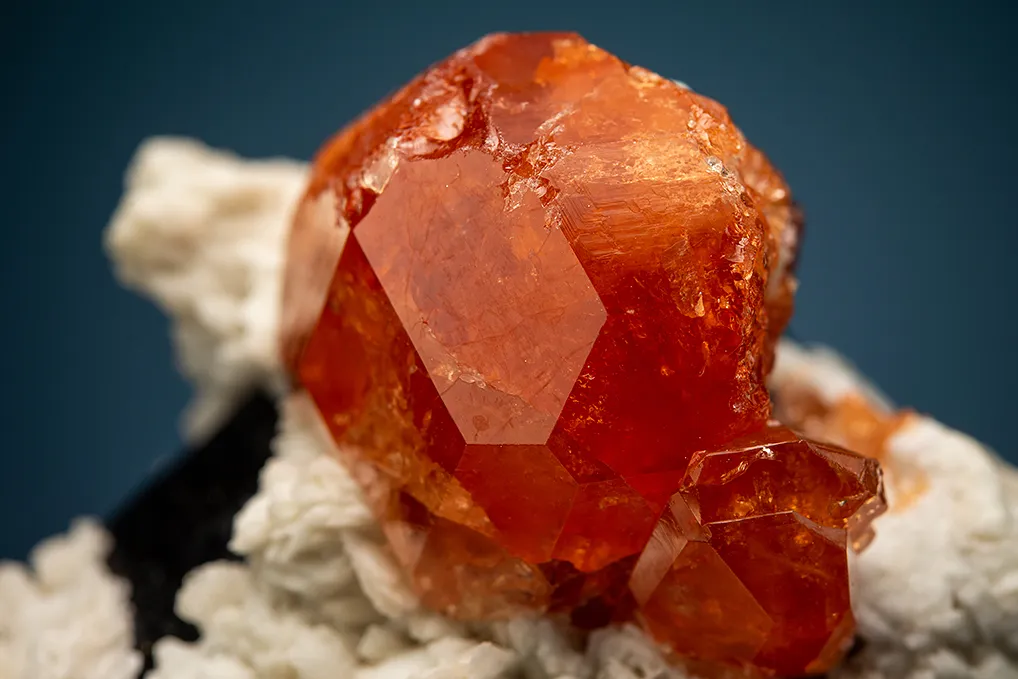 Spessartine with Schorl and Albite var. Cleavelandite - image 2