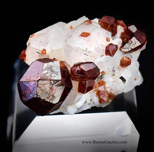 Spessartite Garnet on Quartz -Orthose - image 4