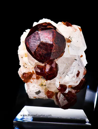 Spessartite Garnet on Quartz -Orthose - image 2