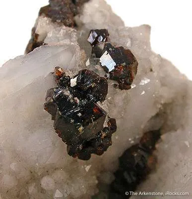 Sphalerite and Calcite on Quartz - image 2