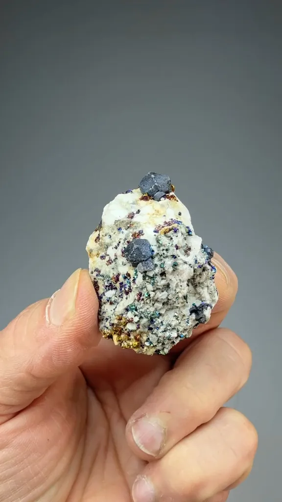 Sphalerite and Dolomite, Chalcopyrite image
