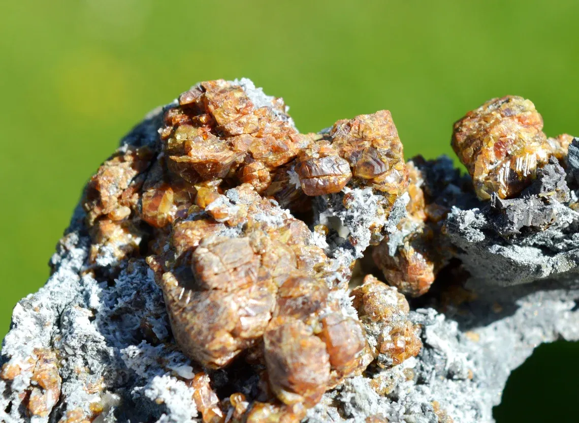 Sphalerite and Quartz 111 grams - Haus Rappoltstein vein, Neuenburg, Haut-Rhin, Alsace, France - image 5
