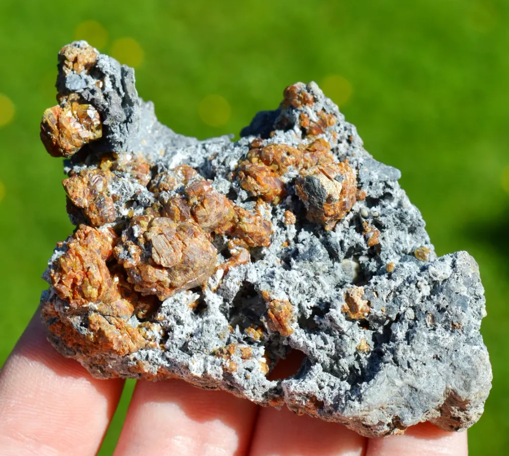 Sphalerite and Quartz 111 grams - Haus Rappoltstein vein, Neuenburg, Haut-Rhin, Alsace, France image