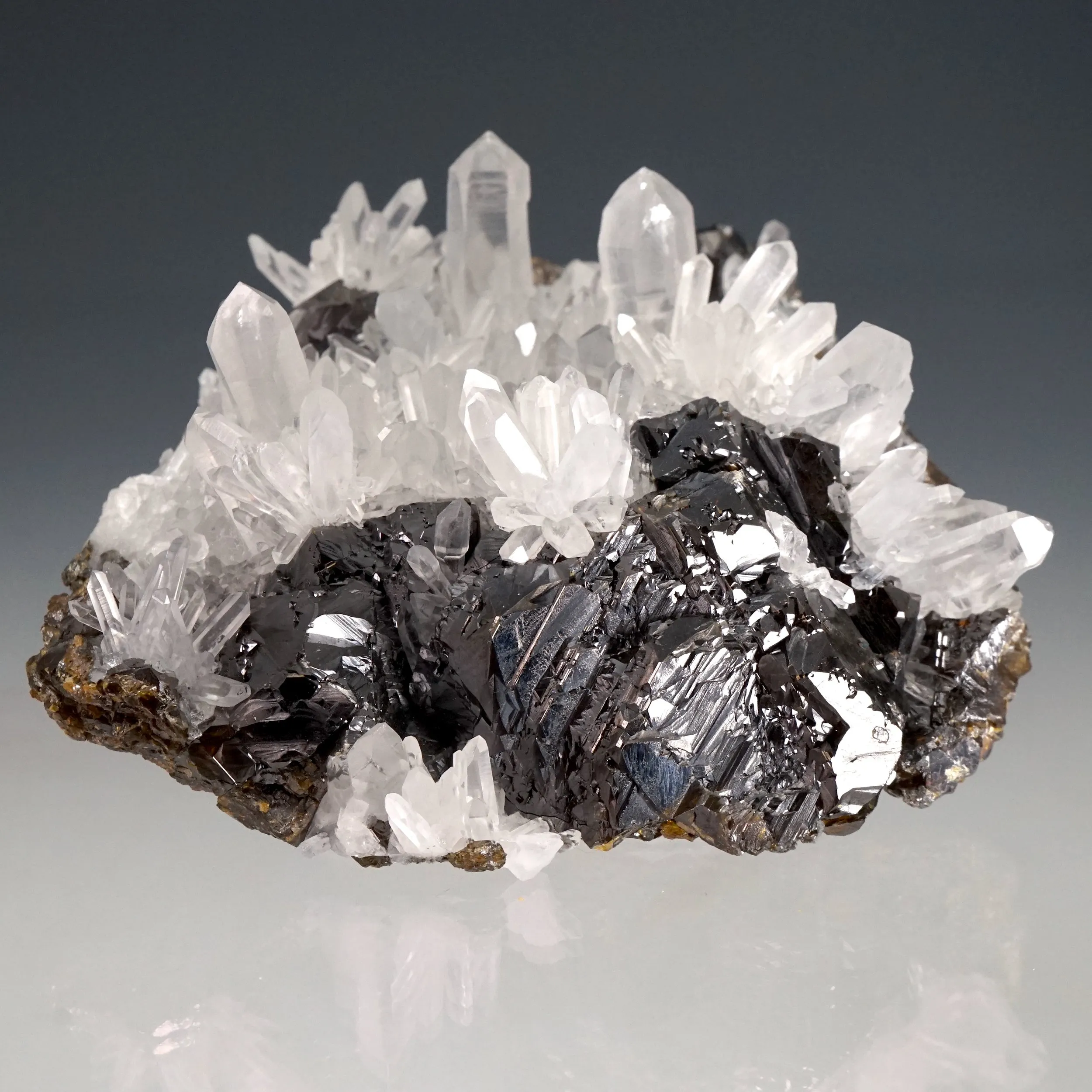 Sphalerite and Quartz - image 1
