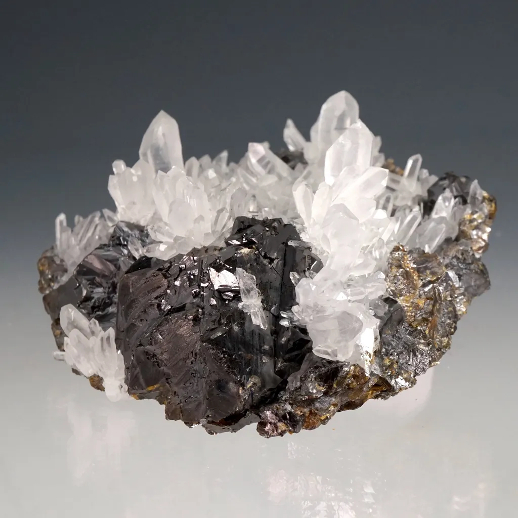 Sphalerite and Quartz - image 3