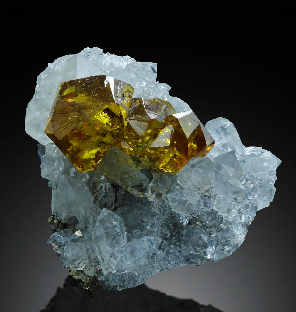 Sphalerite & Calcite image