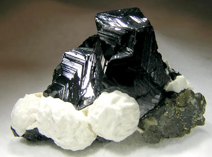 Sphalerite, Calcite image
