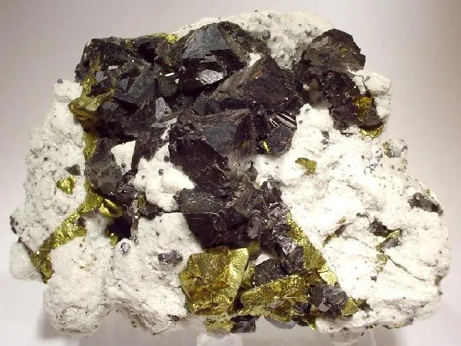 Sphalerite, Chalcopyrite image