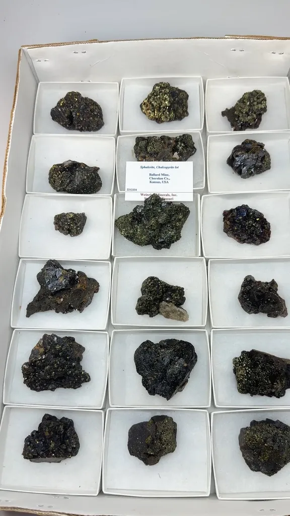 Sphalerite, Chalcopyrite lot - image 1