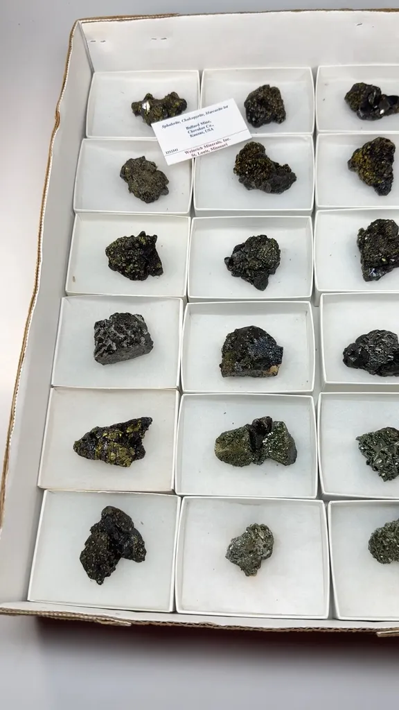 Sphalerite, Chalcopyrite, Marcasite lot image