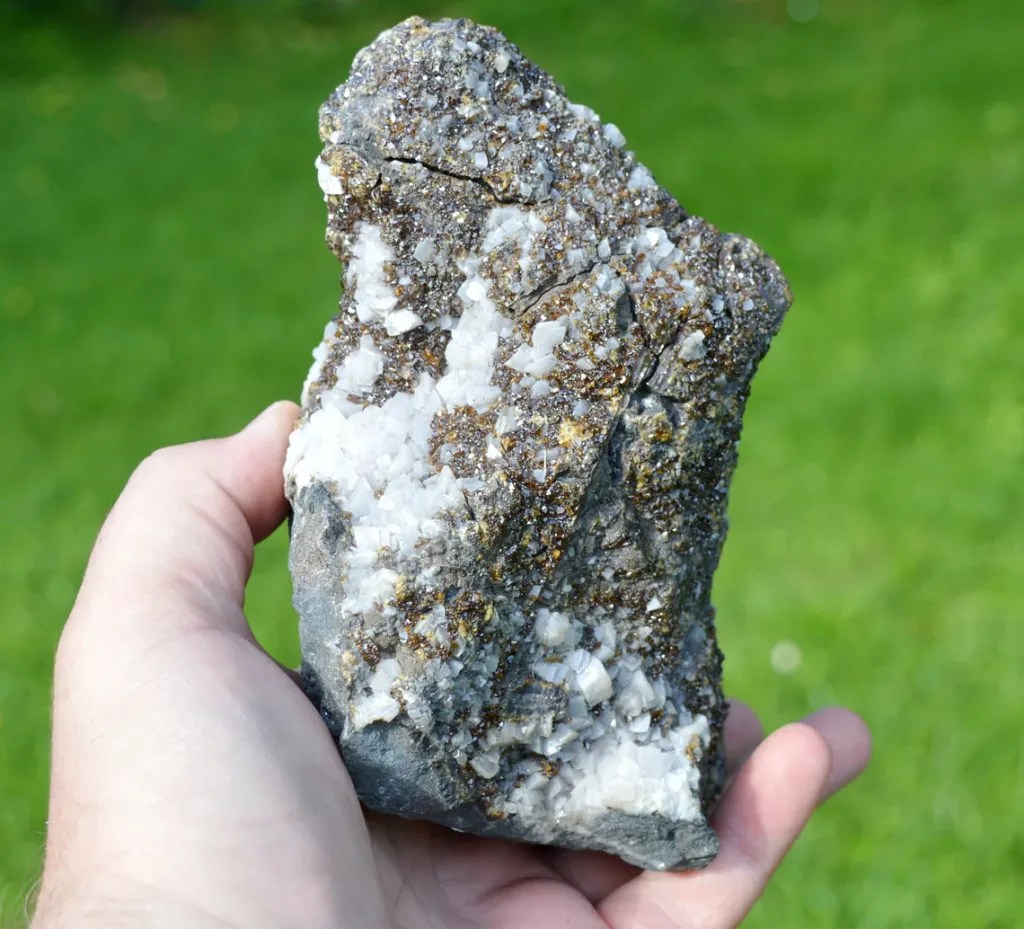 Sphalerite & Dolomite 1970 grams - Trèves, Le Vigan, Gard, Occitanie, France - image 2