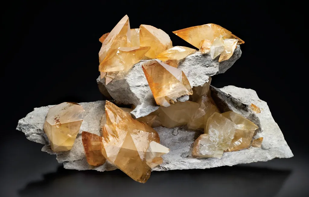 Sphalerite, Fluorite, Barite, Calcite - image 1