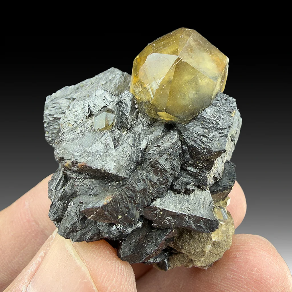 Sphalerite from Berry Materials Corp. Quarry, North Vernon, Indiana, USA - image 1