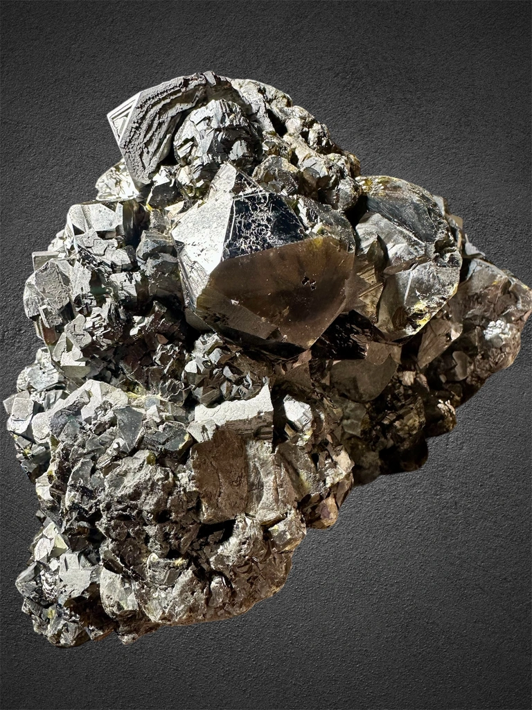 Sphalerite from Bulgaria, Smolyan Province, Madan ore field, Septemvri Mine - image 3