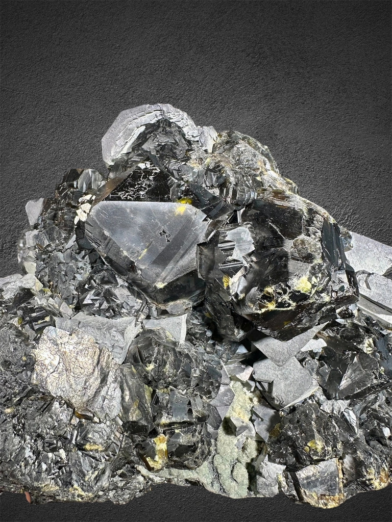 Sphalerite from Bulgaria, Smolyan Province, Madan ore field, Septemvri Mine - image 7
