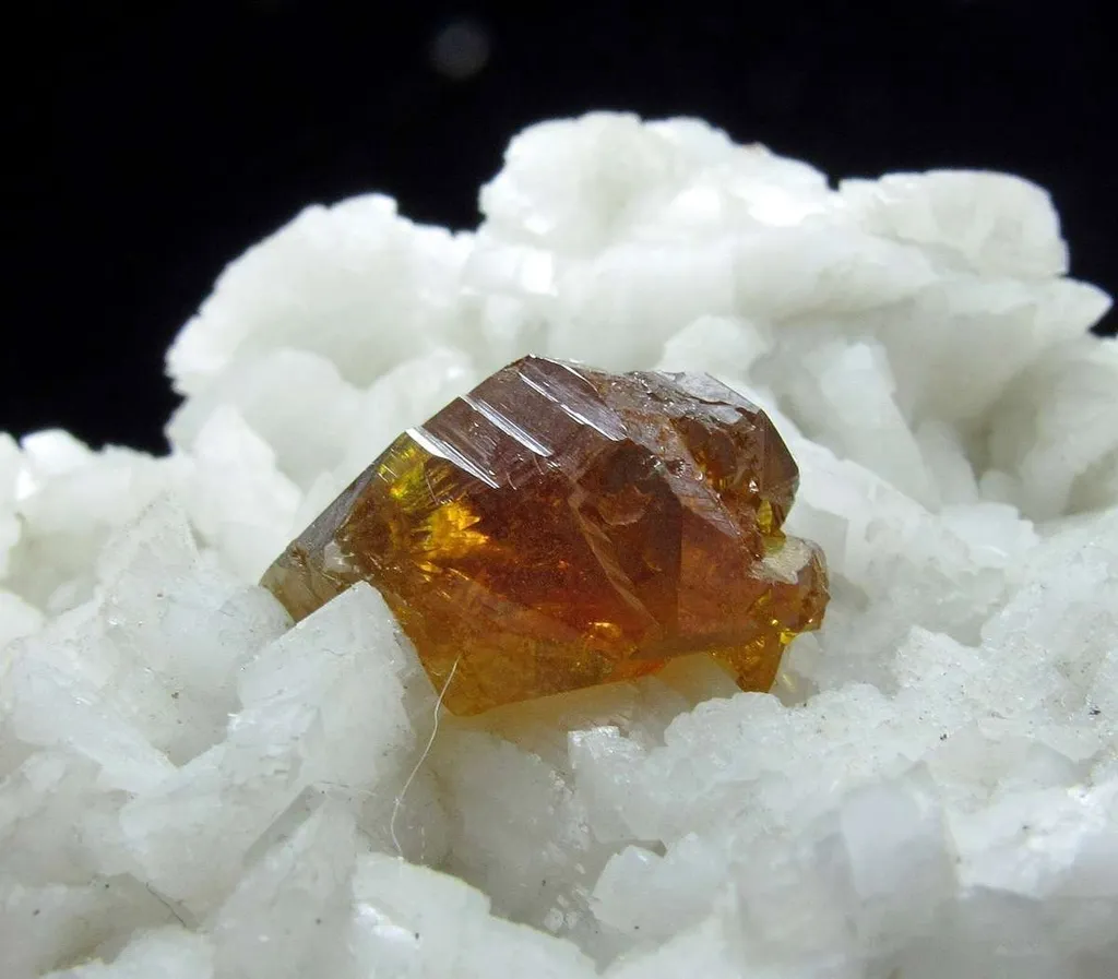 Sphalerite on Dolomite image