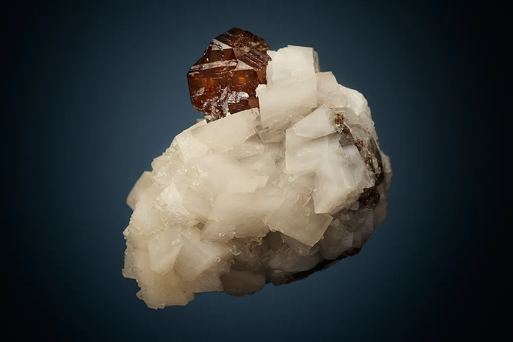 Sphalerite on Dolomite - image 4