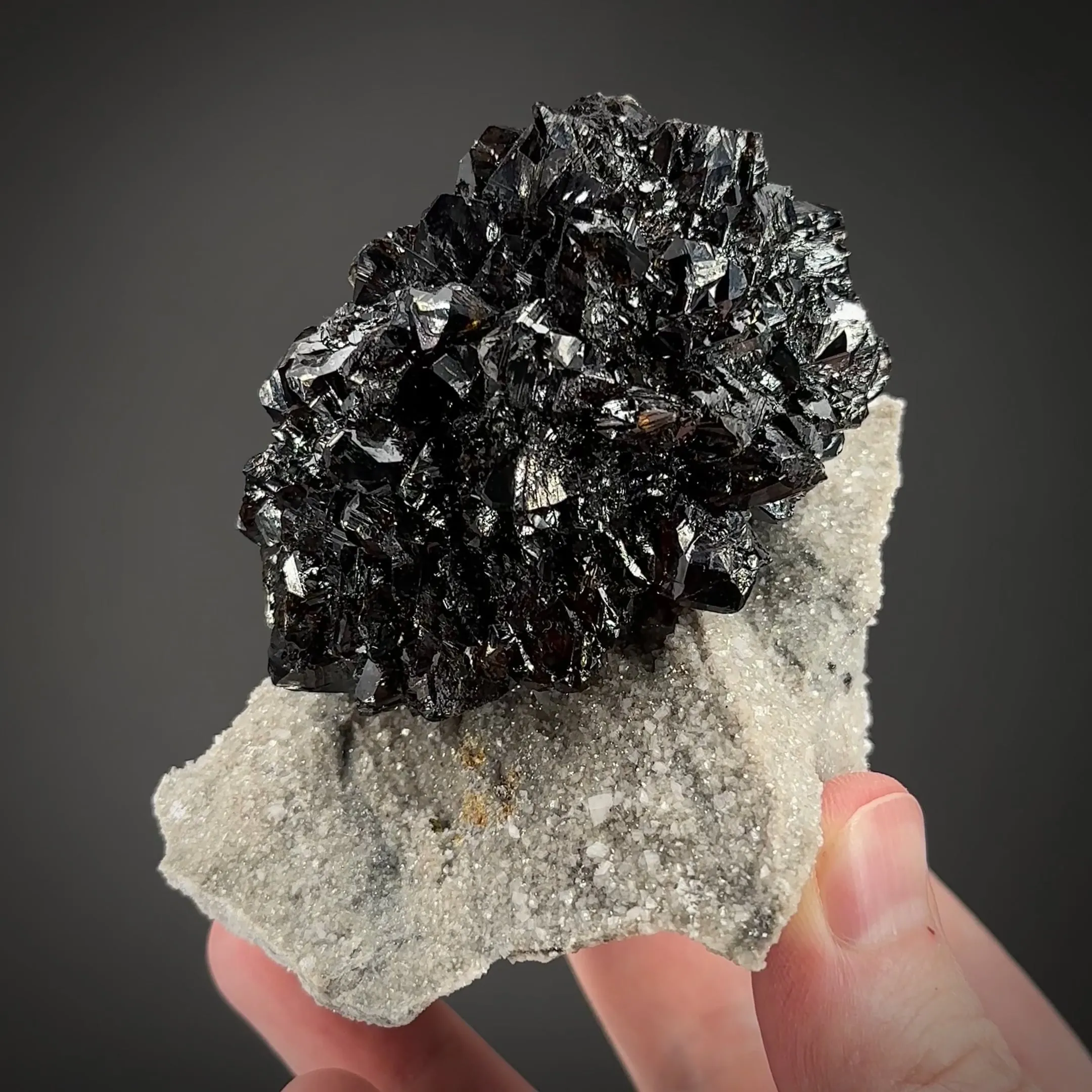 Sphalerite on matrix - image 2