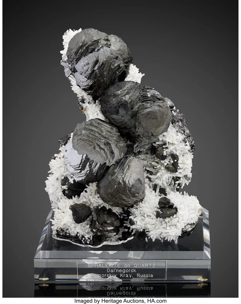 Sphalerite on Quartz image