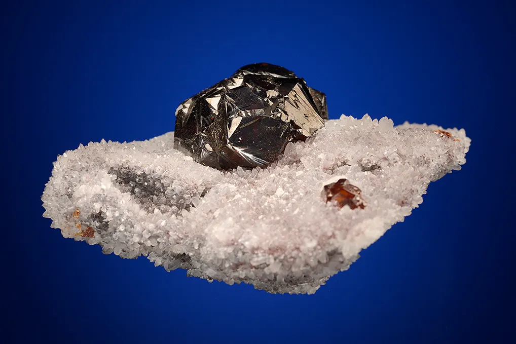 Sphalerite on Quartz - image 4