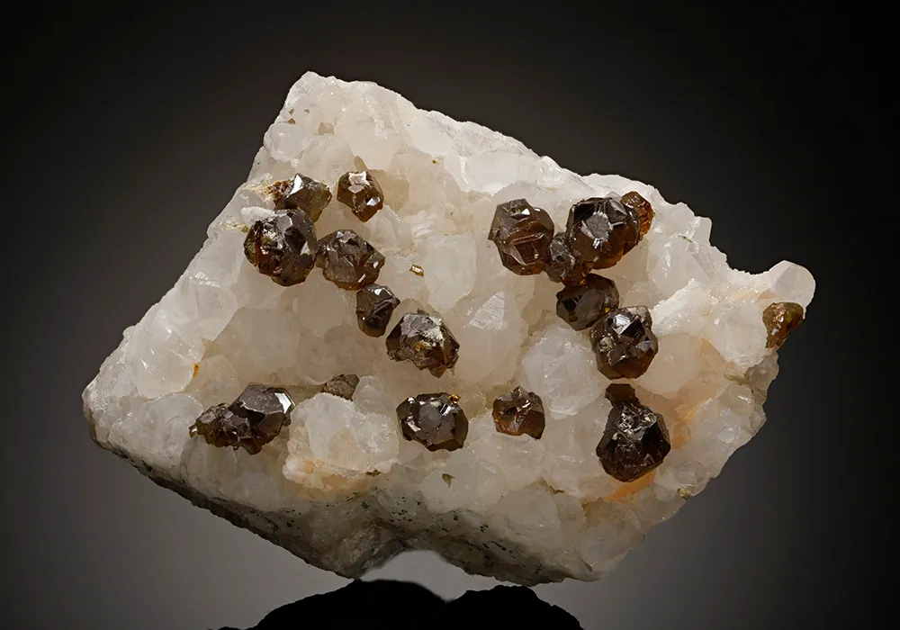 Sphalerite on Quartz image