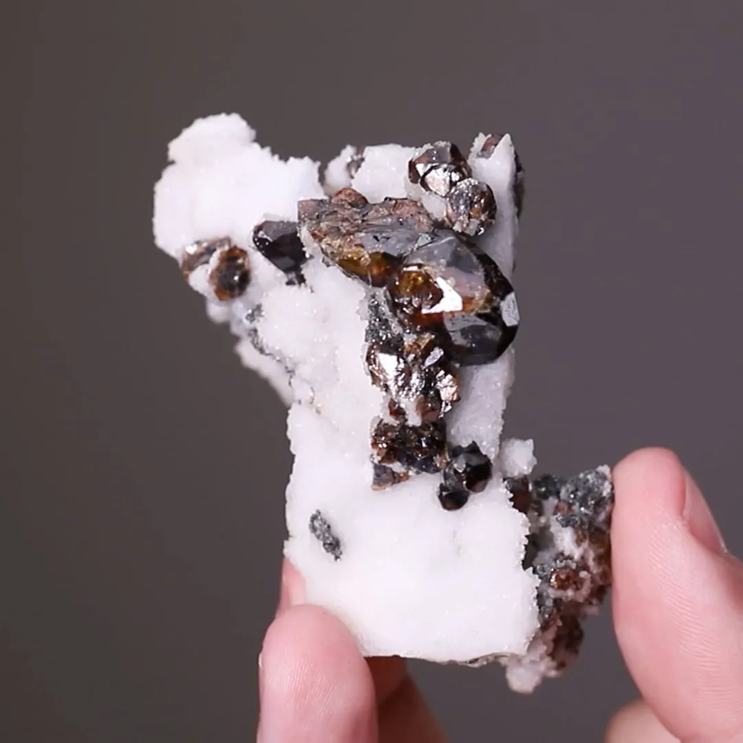 Sphalerite on Quartz - image 2