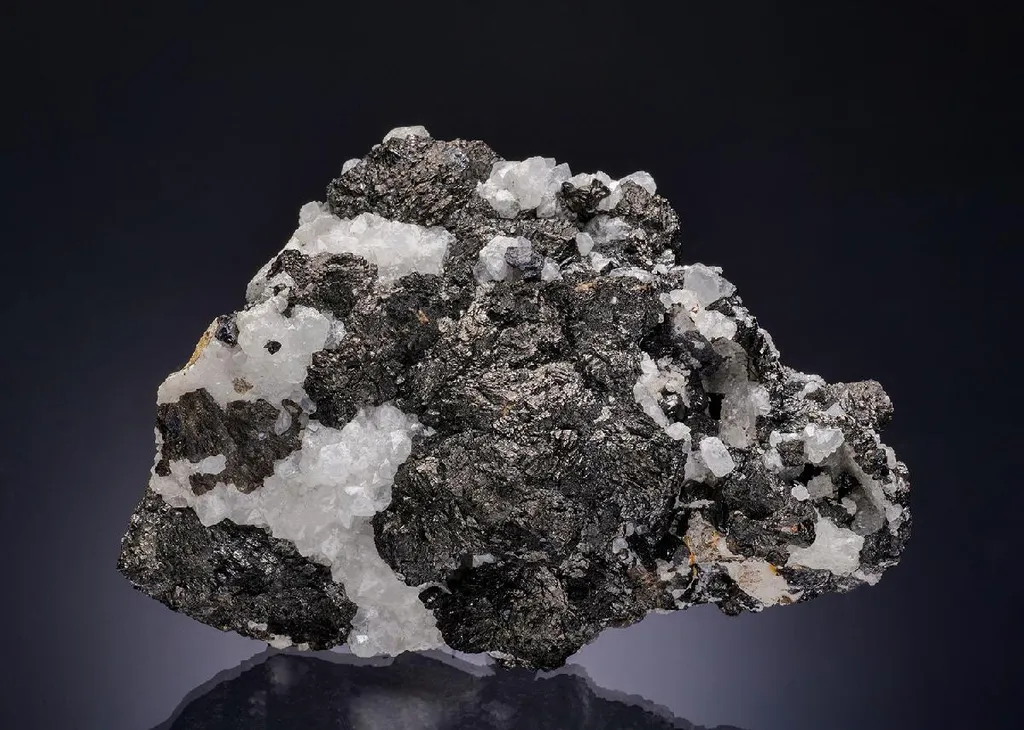 Sphalerite on Quartz image