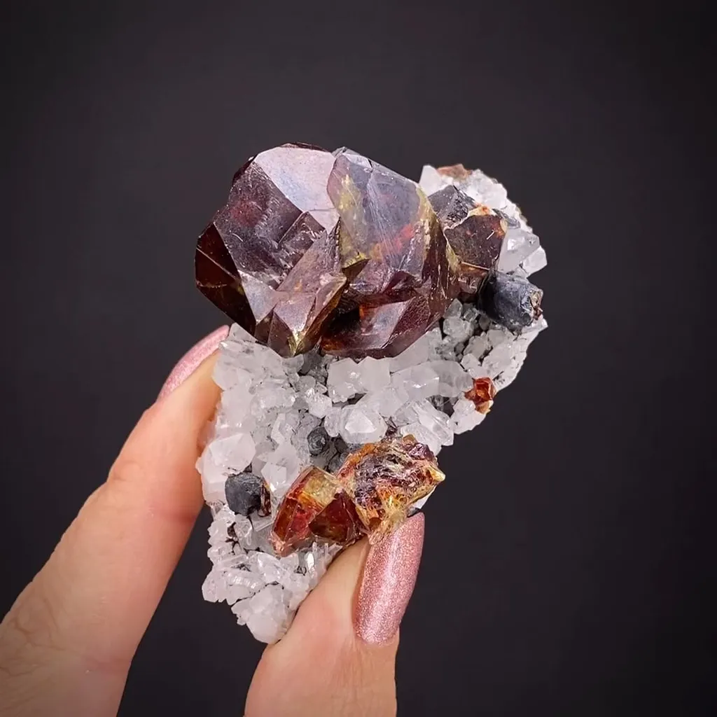 Sphalerite on Quartz (classic find) image