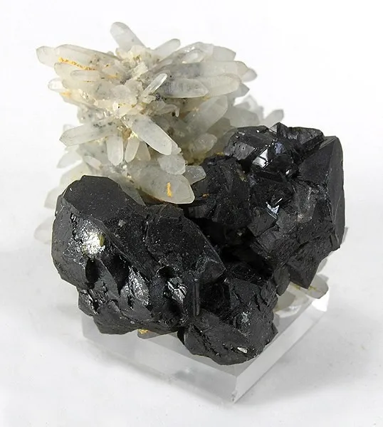 Sphalerite, Quartz - image 1