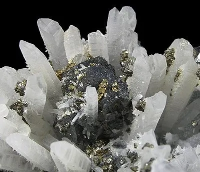 Sphalerite, Quartz, Pyrite - image 2